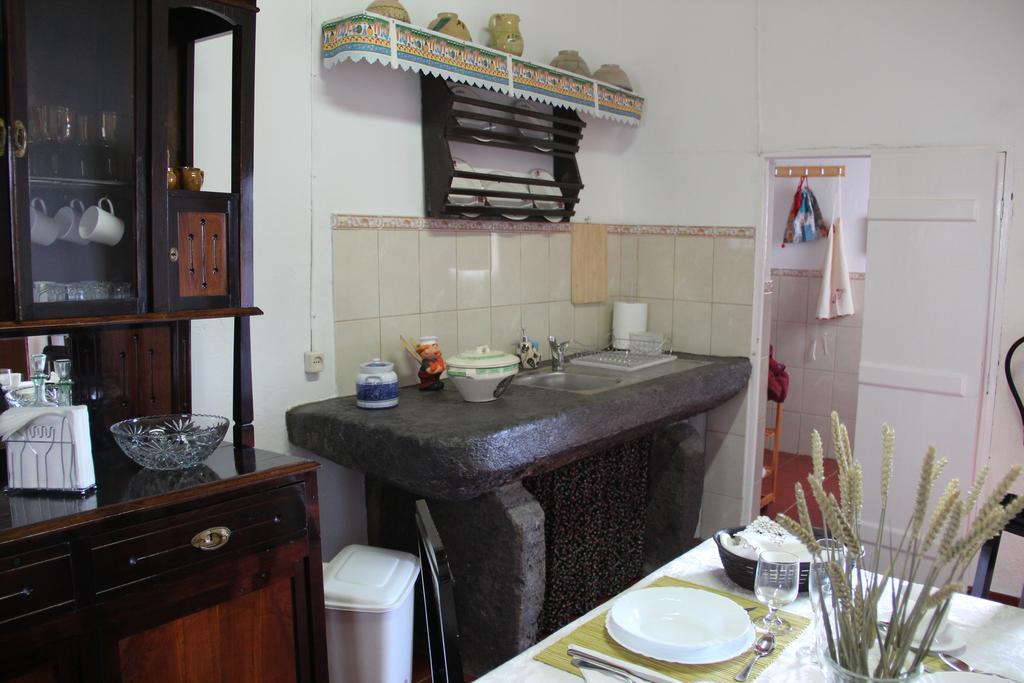 Casa Do Sr. Alberto Villa Praia da Vitória Exteriör bild